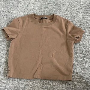 Cuts women’s crop top